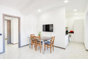 Como City Center Apartment